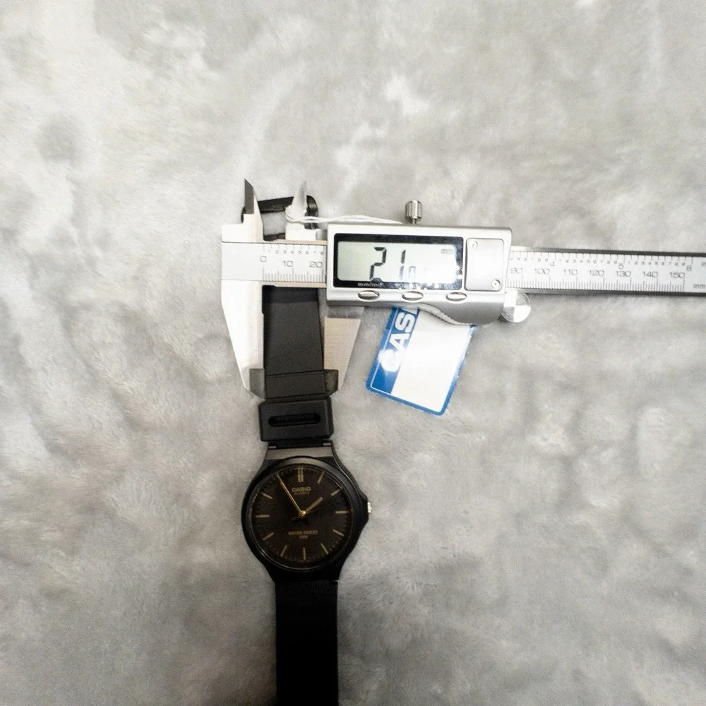 Casio MW240-1E2V Mens 41mm Watch Black And Gold